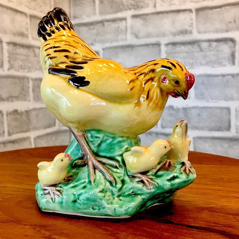 Vintage Ceramic Hen with Chicks